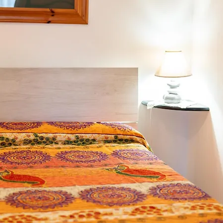 Semesterbostad Marta *